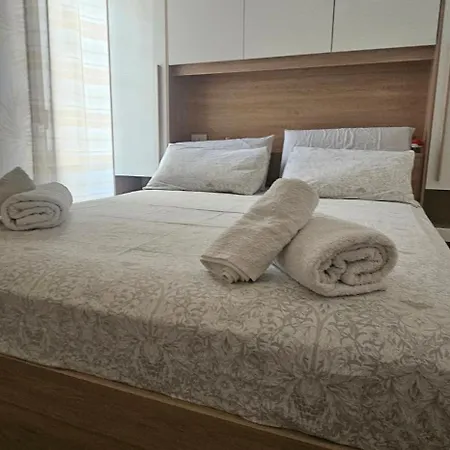 Marisa House Giardini-Naxos